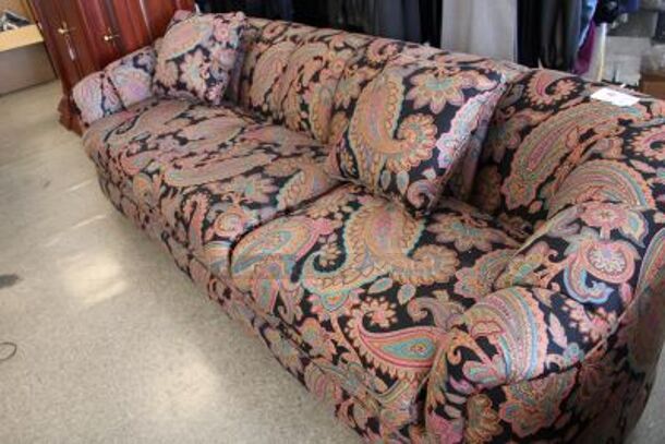 SHOW ROOM QUALITY! Henredon Paisley Patterned 3 Cushion Couch w/ 2 Pillows. - Image 2 of 7