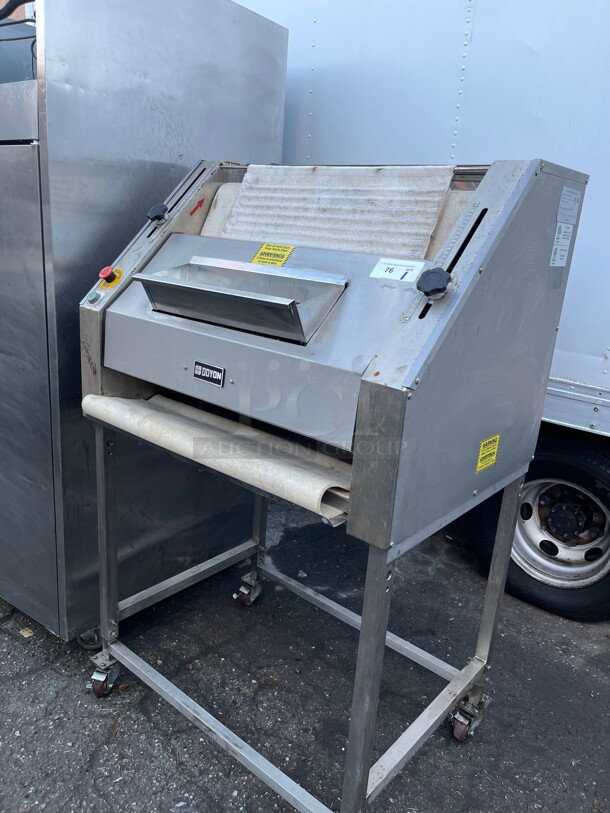 WOW! Doyon Commercial Baguette Moulder French Bread Moulder For 1 3/4 to 42 1/3 oz Loaves NSF 220 Volt 3 Phase Tested and Working! - Image 2 of 10