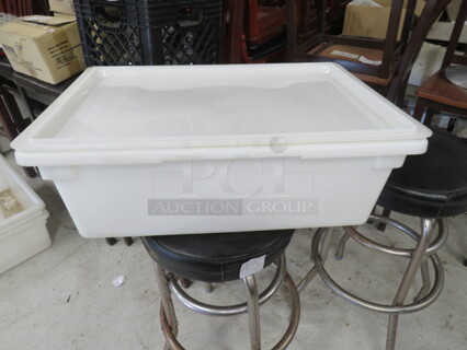 One Cambro 13 Gallon Food Storage Container With Lid.