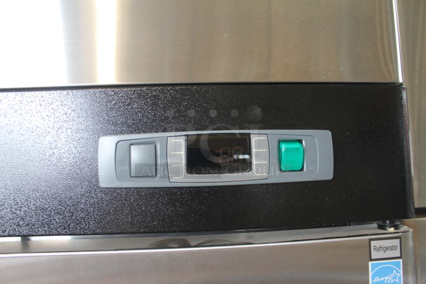 2020 Migali C-1R-HC ENERGY STAR Stainless Steel Commercial Single Door Reach In Cooler w/ Poly Coated Racks on Commercial Casters. 115 Volts, 1 Phase. Tested and Working! - Image 4 of 8