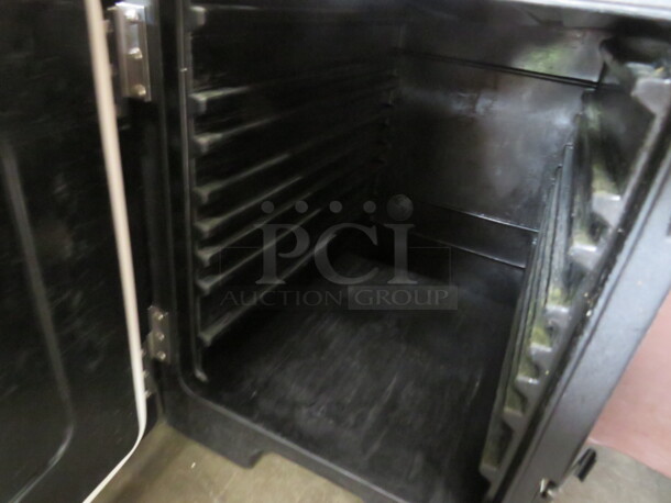 One Carlisle Insulted Food Carrier. Model# NPC300N. $358.99. - Image 3 of 3