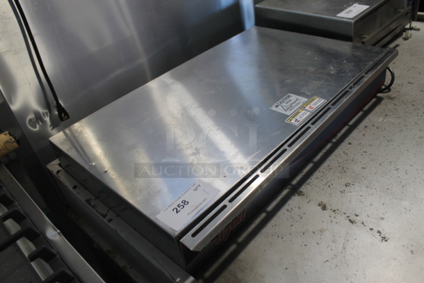APW Wyott SPTU-50N Stainless Steel Commercial Countertop Bun Warming Drawer. 120 Volts, 1 Phase. Tested and Working! - Image 3 of 8
