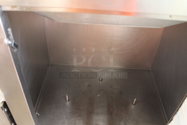 2017 Zumex Speed Pro Tank Podium Stainless Steel Commercial Floor Style Citrus Juicer on Commercial Casters. 115 Volts, 1 Phase. Tested and Working! - Image 6 of 8