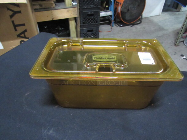 1/3 Size 6 Inch Deep Amber Food Storage Container With NEW Lid. 