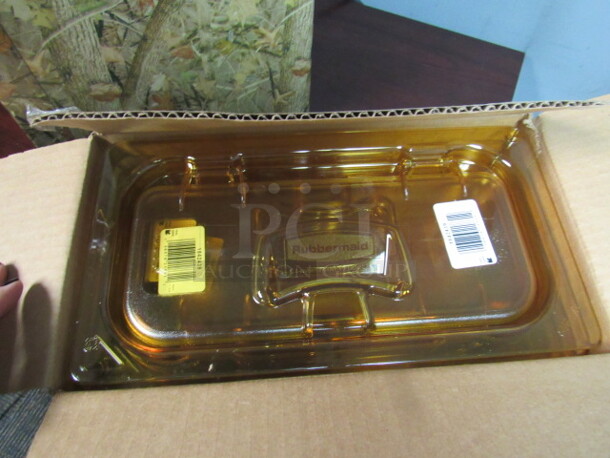 NEW 1/3 Size Amber Rubbermaid Food Storage Container Flip Lid. 6XBID. $9.00 Each. - Image 3 of 3
