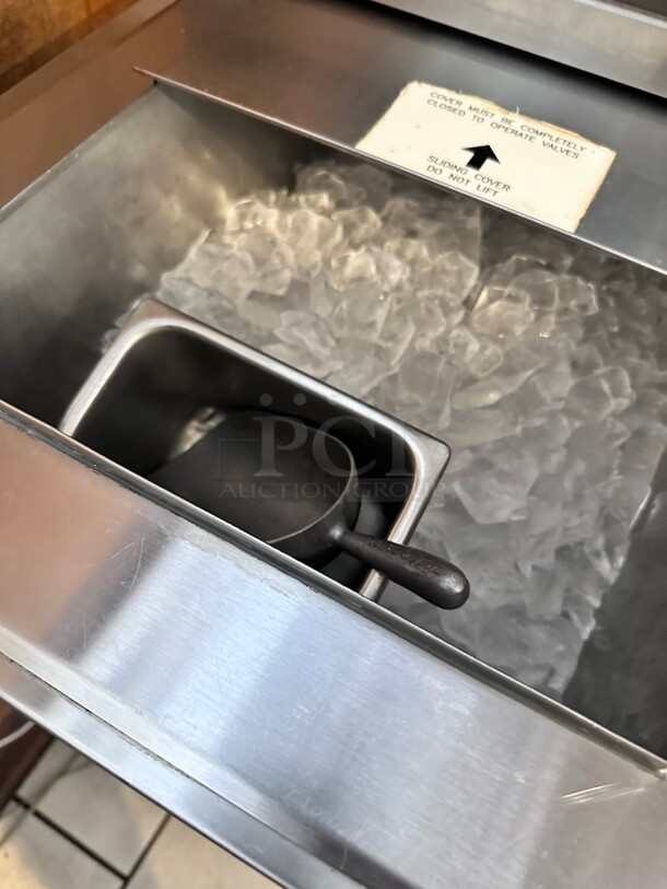 Working! Cornelius 631100045 CB 1522 Stainless Steel Drop-In Soda Dispenser with 6 UFB-1 Sanitary Lever Valves and 60 lb. Ice Bin, 115V NSF Tested and Working! Buyer Must Remove! - Image 4 of 7