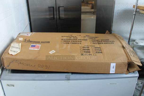 BRAND NEW IN BOX! 1540 Portable Standard Height Sneeze Guard. - Image 1 of 3