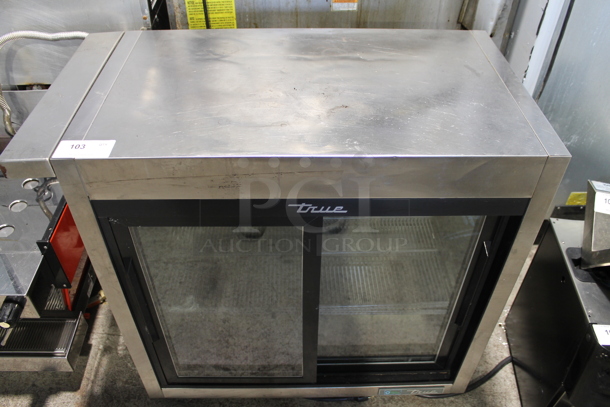 2018 True TSO-488GB Stainless Steel Commercial 2 Door Cooler Merchandiser. 115 Volts, 1 Phase. Tested and Working!