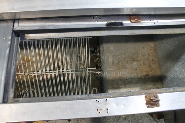 True TD-65-24 Stainless Steel Commercial Back Bar Bottle Cooler w/ 2 Sliding Lids. 115 Volts, 1 Phase. Tested and Powers On But Does Not Get Cold - Image 5 of 6