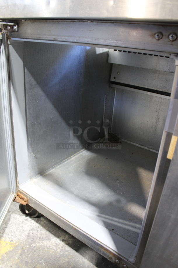 Continental CPA68 Stainless Steel Commercial Prep Table w/ Cutting Board. Tested and Working! - Image 5 of 8