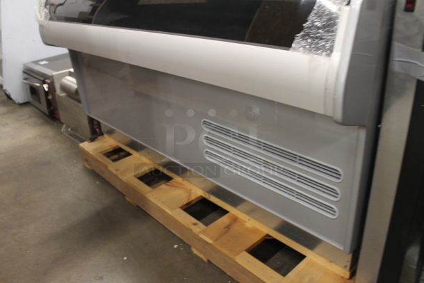 BRAND NEW SCRATCH AND DENT! Ifi Meridiana Ref.150 Metal Commercial Floor Style Deli Display Case Merchandiser. 115 Volts, 1 Phase. Tested and Powers On But Does Not Get Cold - Image 4 of 7