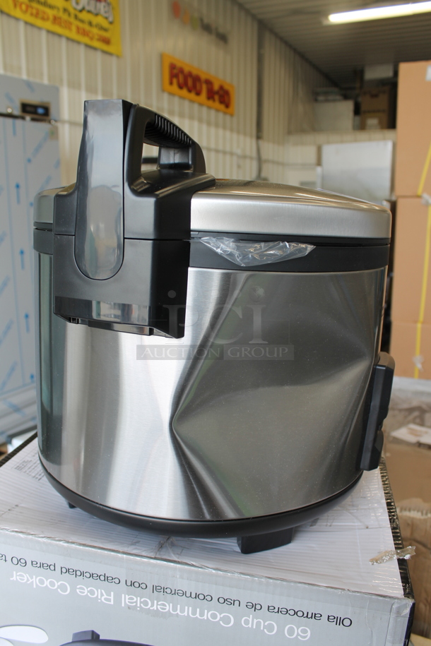 BRAND NEW SCRATCH AND DENT! Proctor Silex 37560R Stainless Steel Commercial Countertop Rice Cooker. 120 Volts, 1 Phase. Tested and Working! - Image 5 of 6