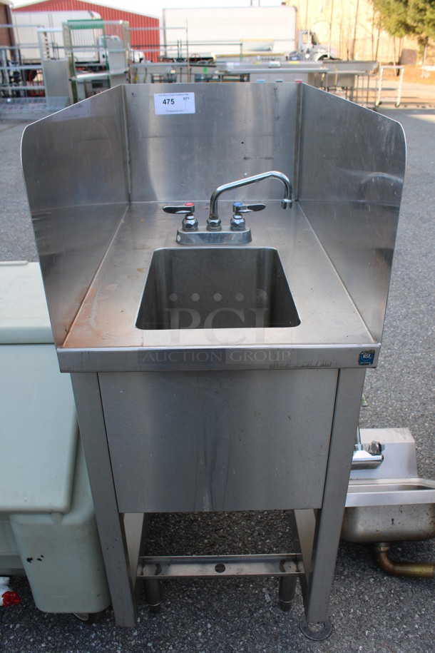 Stainless Steel Commercial Single Bay Sink w/ Faucet, Handles and Side Splash Guards. 18x32x46. Bay 10x14x10