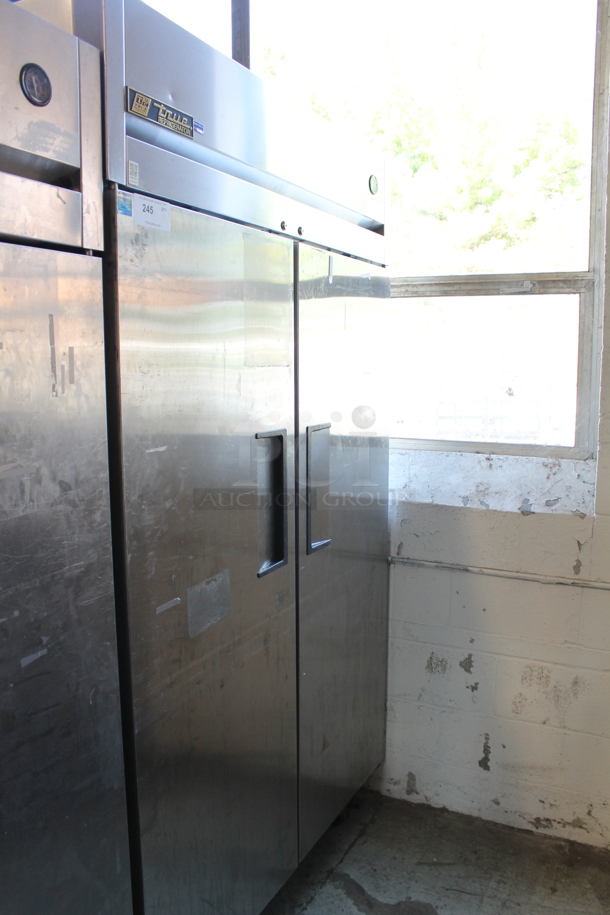 2012 True TG2R-2S ENERGY STAR Stainless Steel Commercial 2 Door Reach In Cooler w/ Poly Coated Racks on Commercial Casters. 115 Volts, 1 Phase. Tested and Working! - Image 2 of 5