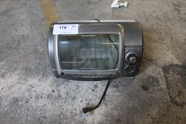 Hamilton Beach 31334 Metal Countertop Toaster Oven. 120 Volts, 1 Phase.
