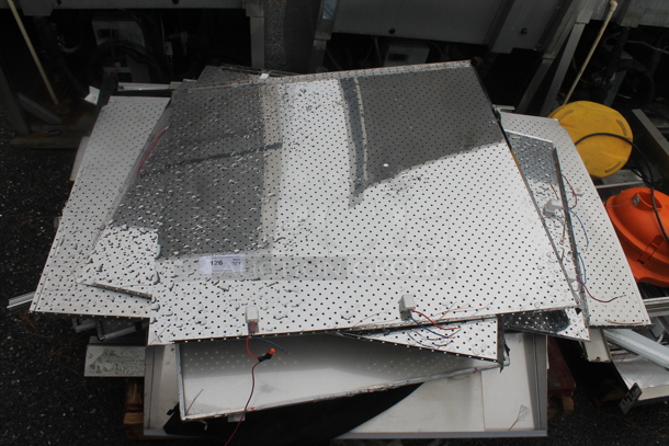 ALL ONE MONEY! PALLET LOT of Various Metal Panels! - Image 1 of 4