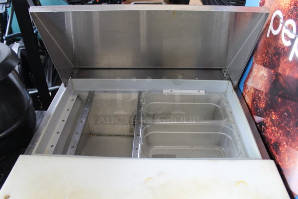 Victory LA-27-SALA Stainless Steel Commercial Sandwich Salad Prep Table Bain Marie Mega Top on Commercial Casters. 115 Volts, 1 Phase. Tested and Working! - Image 3 of 7