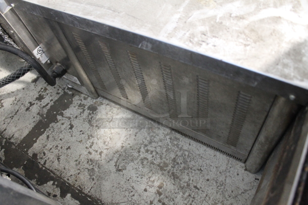 Hatco TFW-461R Stainless Steel Commercial Countertop Electric Powered Cheese Melter. 208 Volts, 3 Phase. - Image 4 of 6