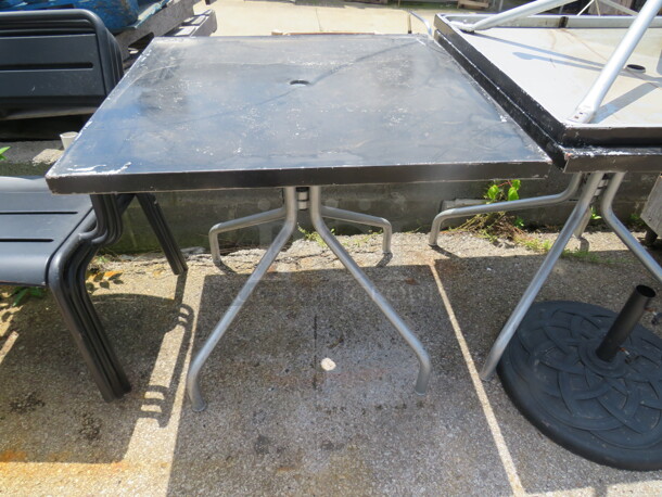 One Black Metal Patio Table. 31.5X31.5X29.5 - Image 1 of 1