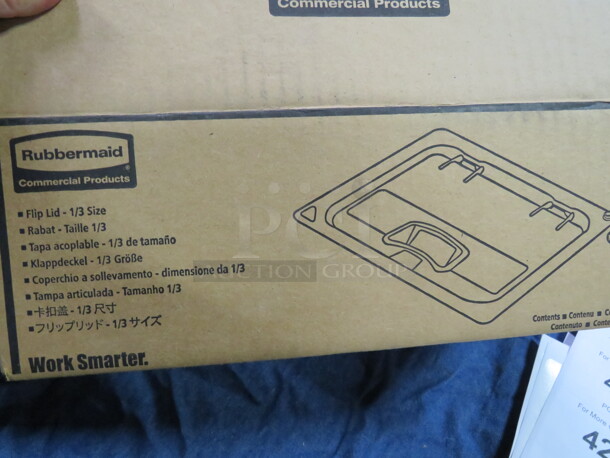 NEW Rubbermaid 1.3 Size Amber Flip Lid Food Storage Lid. 6XBID - Image 3 of 3