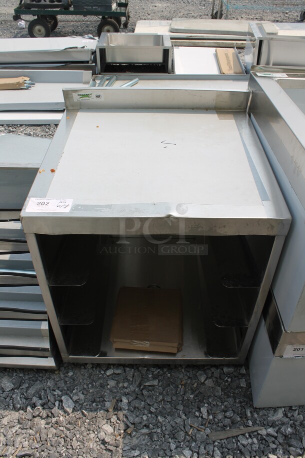BRAND NEW SCRATCH AND DENT! Regency 600GRSU2324 Commercial Stainless Steel  Corrugated Top Glass Rack Storage Unit