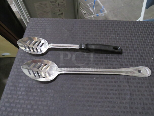 NEW Vollrath Assorted Slotted Spoons. 2XBID - Image 1 of 1