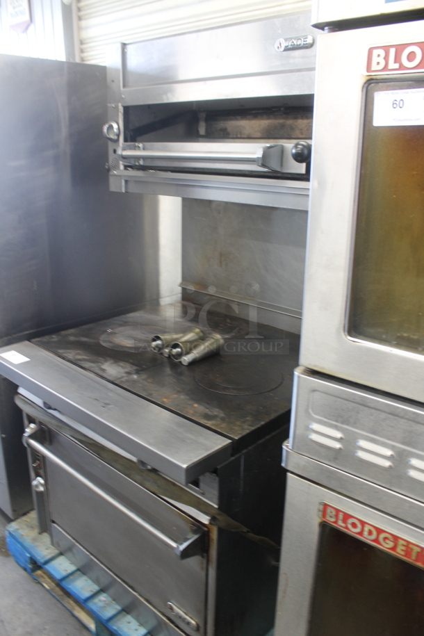 Jade Range JTRH-2FHT-36C Stainless Steel Commercial Natural Gas Powered 6 Burner Range w/ Convection Oven, Salamander Cheese Melter and Back Splash. 30,000 BTU. - Image 3 of 9