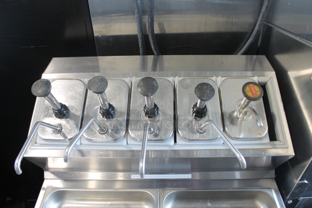 Silver King SKFSM Stainless Steel Commercial Cooler w/ Topping Rail, 5 Drop Ins and 5 Lids on Commercial Casters. 115 Volts, 1 Phase. Tested and Working! - Image 4 of 7