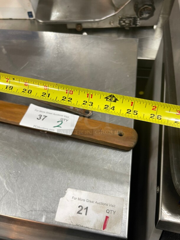 25inch Reinforced Heavy Duty Double Medium Tin Mesh Strainer with Wood Handle and 23 inch Heavy Duty Stainless Strainer With Metal Handle - Image 5 of 5