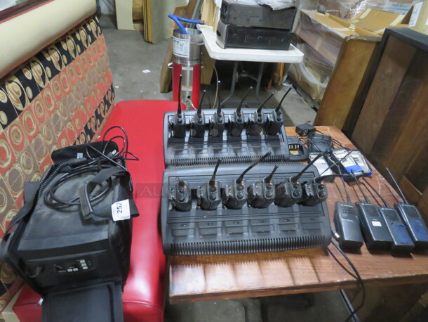 One Motorola Radius GR1225 Repeater In A Carry Bag, With 16 Walkie Talkies In 2 Bases, Plus Extras, See PICS! - Image 1 of 5