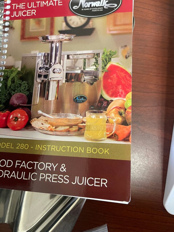 Working! Norwalk 280 Commercial Cold Press Juicer Premium Hydraulic   Recommended By GERSON THERAPY CLINIC Comes With Accessories 115 Volt NSF Tested and Working! - Image 7 of 8