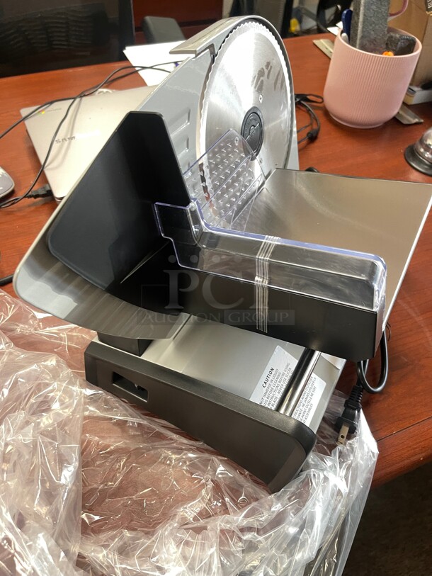 New In A Box! ZOKOP SL524 110V/150W 7.5 inch Semi-automatic Gear/Belt Cutter Electric Food Slicer Meat Commercial Steel Cheese Cut Tested and Working!  - Image 1 of 7
