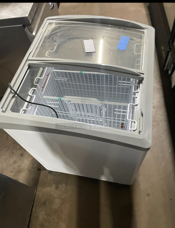 Chest Freezer - Image 2 of 5