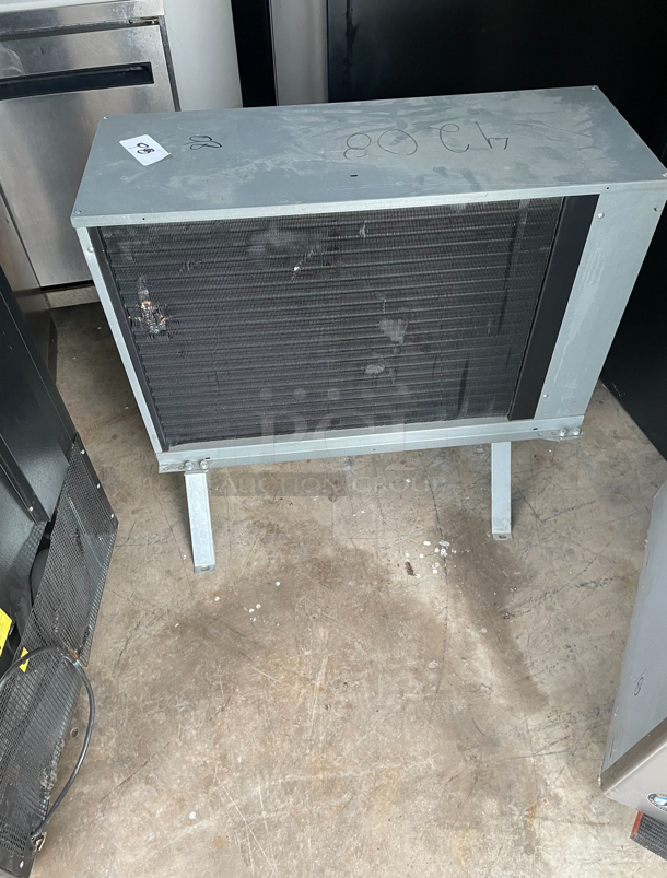 Hoshizaki KM-901MRH with URC-9F, Cresent Cuber Icemaker, Remote Cooled - Image 5 of 6