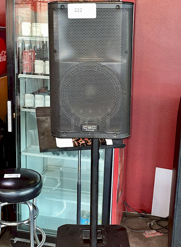 QSC K10 1000 W  90° Active 10" (250 mm) 2-way Loudspeaker. 100-240V ~ 2.3-1.1 A 50/60Hz 12.6" x 11.8" X 20.4" - Image 2 of 5