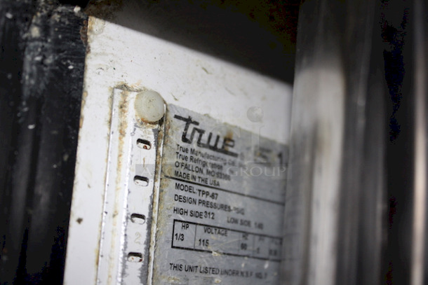 OUTSTANDING!! True TPP-67 67" Pizza Prep Table w/ Refrigerated Base, 115v, On Commercial Casters. 
Tested. Turned On. Got Cold.
67-1/4x32-1/2x42  115 V, 60 Hz, 1 ph - Image 5 of 5