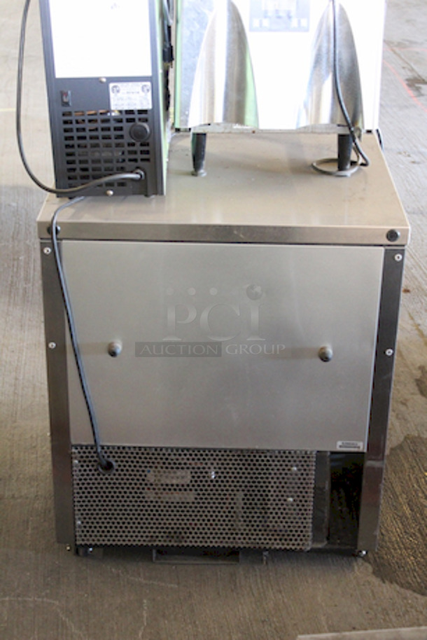 True TUC-27-LP 27" W Undercounter Refrigerator w/ (1) Section & (1) Right Hinge Door, 115v. TESTED. WORKING! 27-9⁄16 x 31-1⁄16 x 31-7⁄8 - Image 4 of 7