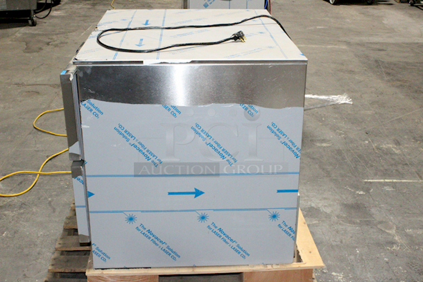 BRAND NEW SCRATCH & DENT!! Beverage-Air UCFD36AHC-2 36" Undercounter Freezer with 2 Drawers. Tested Working. Top drawer is dented. See photos. 36 x 29 1/4 x 34 5/8 - Image 3 of 5