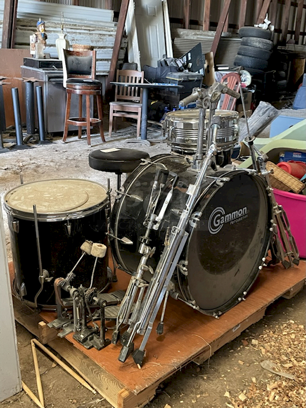 ROCK & ROLL! Drum Set With Seat.  - Image 5 of 6
