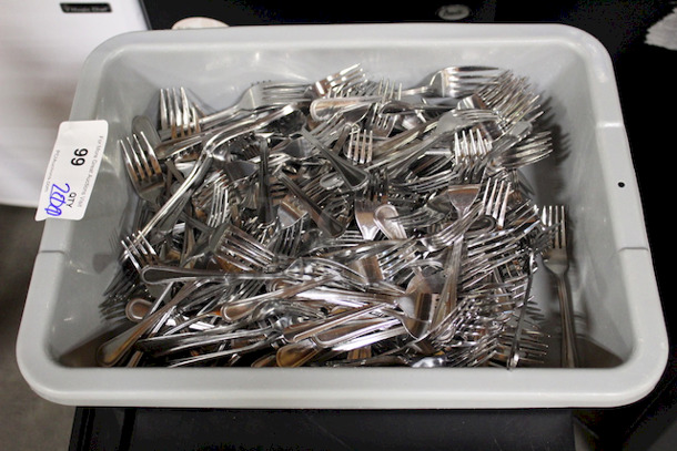 HUGE LOT! 200 Superior Radianz Dinner Forks With Bus Tub. 200x Your Bid.  - Image 2 of 3