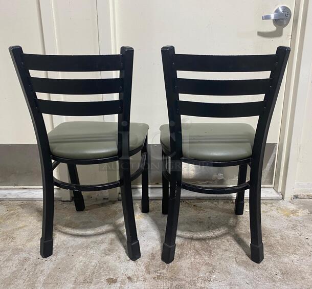 Lot of 2 Dining Chair BIDX2