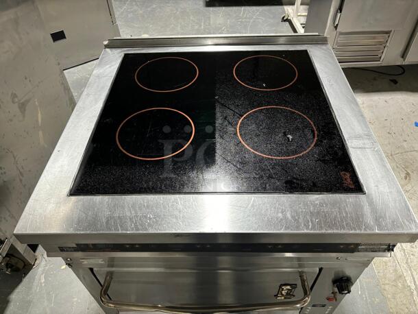Amazing!! Montague model 136XLB/M14-14.0 Legend Heavy Duty Induction Range with gas oven
 - Image 4 of 5