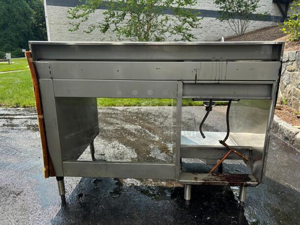 GREAT CONDITION - Stainless Steel Sink
 - Image 1 of 4