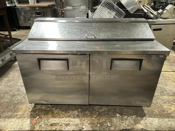True TSSU-60-16-DS-ST-HC 60" Sandwich/Salad Prep Table w/ Refrigerated Base, 115v
 - Image 3 of 5