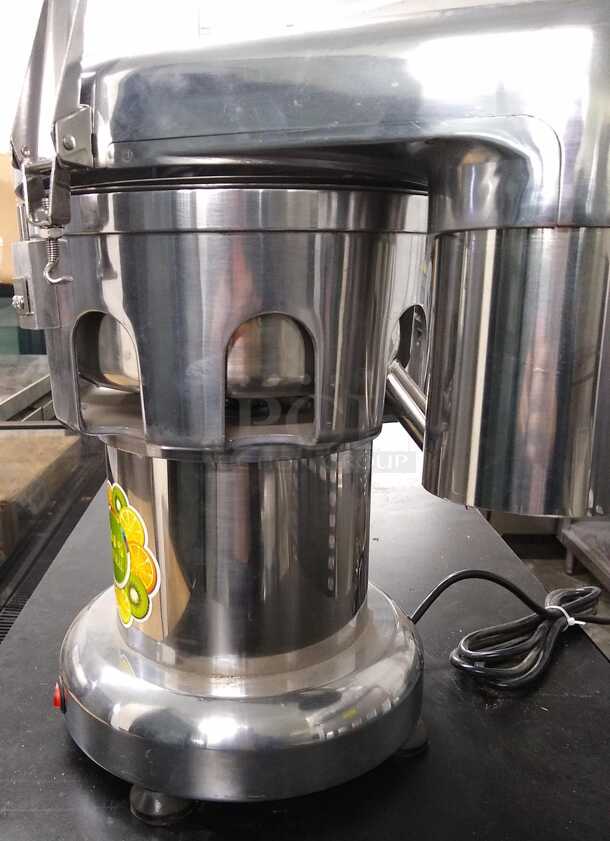 Prepline JUICEFASTER1000 Commercial 1/2 HP Electric Juice Extractor
 - Image 6 of 10