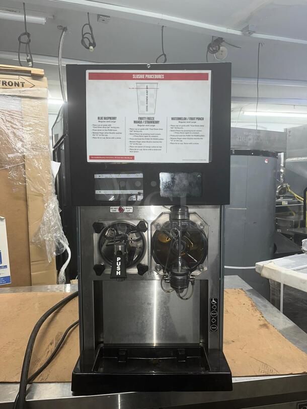 Amazing Slushie Machine IN BLACK EXCELLENT Condition
 - Image 1 of 5