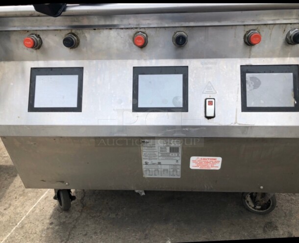 Working Taylor  Electric Double Sided Clamshell Griddle w/ Thermostatic Controls - 3/4 inch Steel Plate, 200240v/3ph NSF  - Image 2 of 8