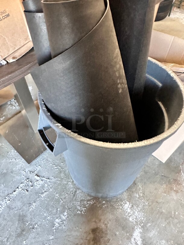 One Lot Gray Trash Container has Three Kitchen Floormat - Image 4 of 4