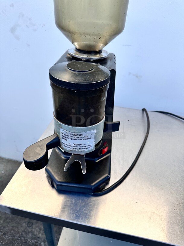 La San Marco SM90 Commercial Espresso Coffee Grinder 115 Volt Working - Image 8 of 8