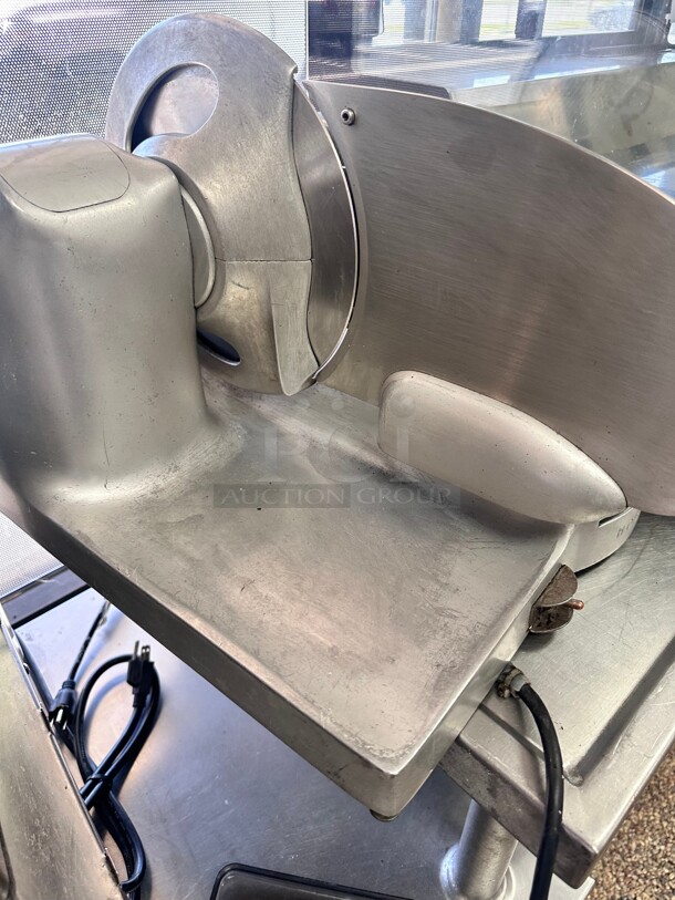 Hobart Commercial Meat Cheese Slicer 115 Volt Working - Image 3 of 6